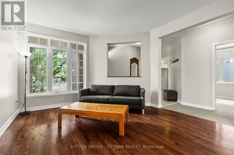 236 Colbert Crescent Ottawa ON K1V 2C5