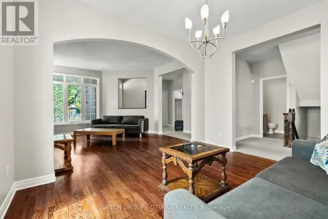 236 Colbert Crescent Ottawa ON K1V 2C5
