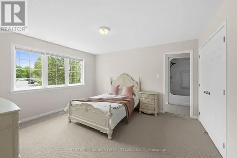 788 Kilbirnie Drive Ottawa ON K2J 0M4