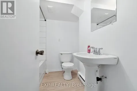 888 Charleswood Avenue Ottawa ON K1K 0W3