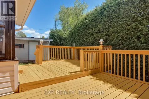 888 Charleswood Avenue Ottawa ON K1K 0W3