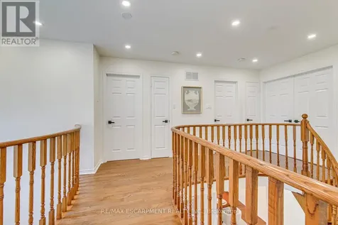 5875 Fieldon Road Mississauga (central Erin Mills) ON L5M 5K5