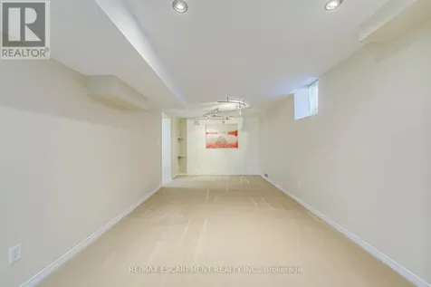 5875 Fieldon Road Mississauga (central Erin Mills) ON L5M 5K5