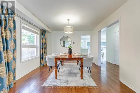 5875 Fieldon Road Mississauga (central Erin Mills) ON L5M 5K5