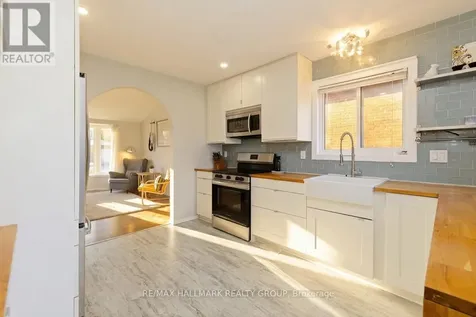 19 Bernier Terrace Ottawa ON K2L 2V1