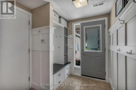 698 Brome Crescent Ottawa ON K4A 1W2