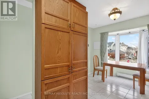 231 Harriot Private Ottawa ON K1T 3E1