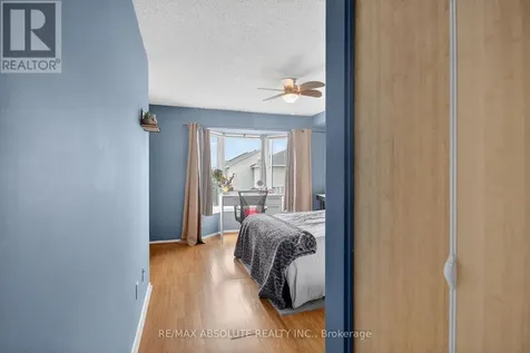 231 Harriot Private Ottawa ON K1T 3E1