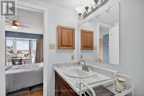 231 Harriot Private Ottawa ON K1T 3E1
