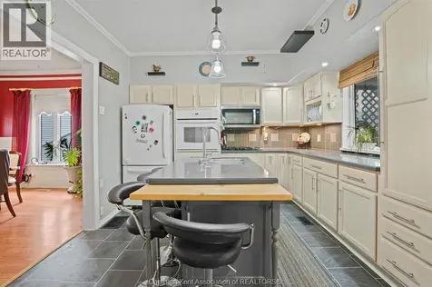 282 Queen Street Chatham ON N7M 2H4