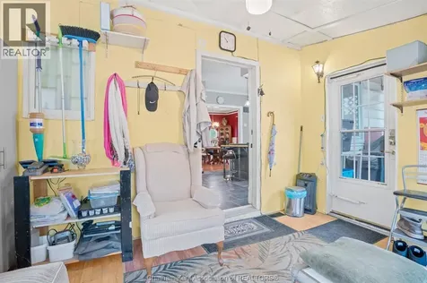 282 Queen Street Chatham ON N7M 2H4