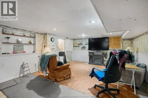 282 Queen Street Chatham ON N7M 2H4