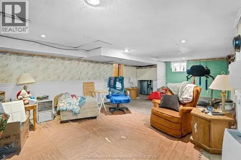 282 Queen Street Chatham ON N7M 2H4