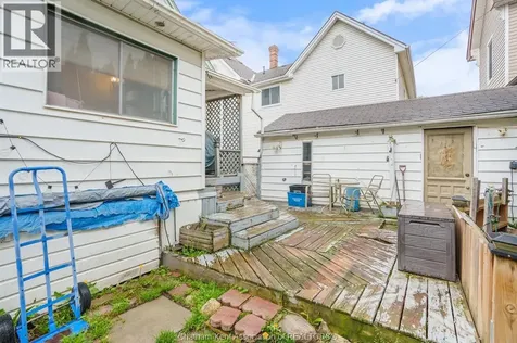 282 Queen Street Chatham ON N7M 2H4