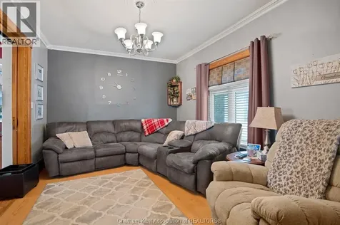 282 Queen Street Chatham ON N7M 2H4