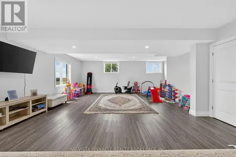 9507 Charlton Drive Middlesex Centre ON N0M 1P0