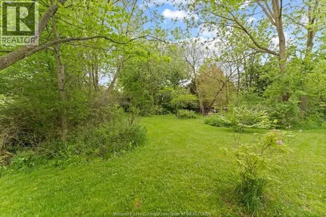 3699 Inglewood Avenue Windsor ON N9E 4P3