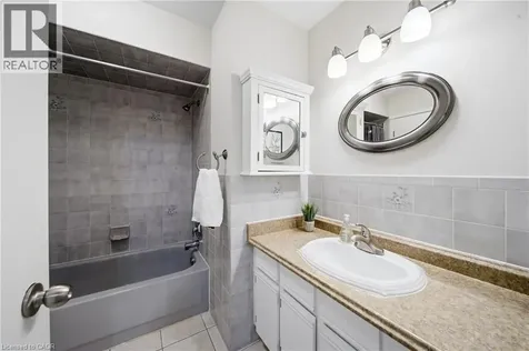 3124 Driftwood Drive Burlington ON L7M 3C9
