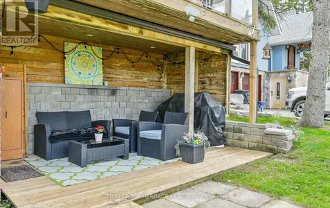 381 Fralicks Beach Road Scugog ON L9L 1B6