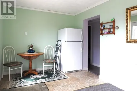8 Claremont Crescent Oro-medonte ON L3V 0P9