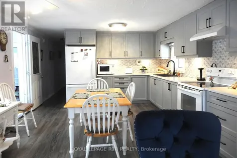 8 Claremont Crescent Oro-medonte ON L3V 0P9