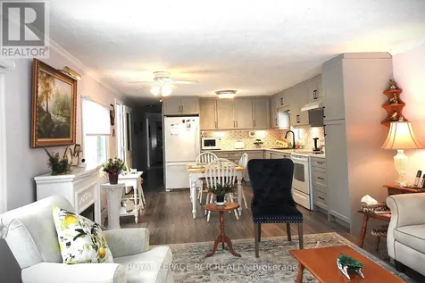 8 Claremont Crescent Oro-medonte ON L3V 0P9