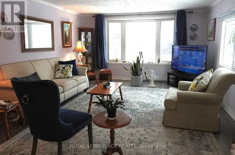 8 Claremont Crescent Oro-medonte ON L3V 0P9