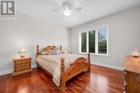 2501 Kearns Way Ottawa ON K4P 1R9