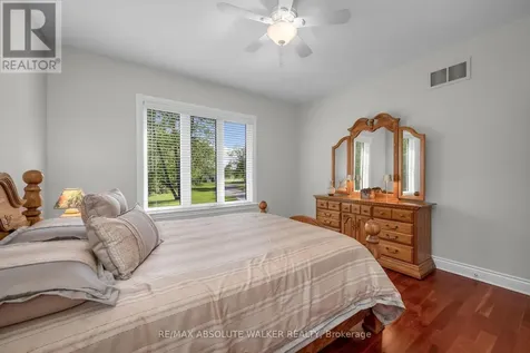 2501 Kearns Way Ottawa ON K4P 1R9