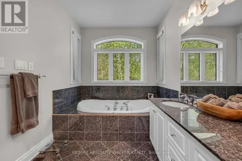 2501 Kearns Way Ottawa ON K4P 1R9