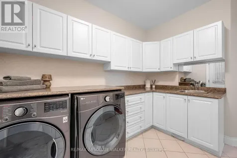 2501 Kearns Way Ottawa ON K4P 1R9