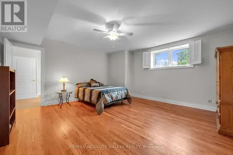2501 Kearns Way Ottawa ON K4P 1R9