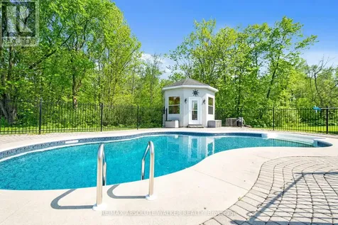 2501 Kearns Way Ottawa ON K4P 1R9