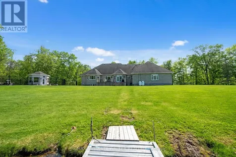 2501 Kearns Way Ottawa ON K4P 1R9