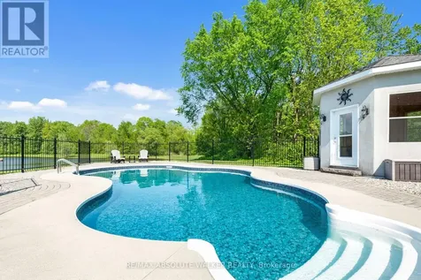 2501 Kearns Way Ottawa ON K4P 1R9
