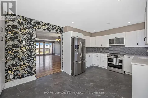 276 Dalehurst Drive Ottawa ON K2G 4J5