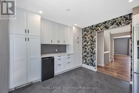 276 Dalehurst Drive Ottawa ON K2G 4J5