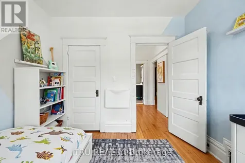 5 Grove Avenue Ottawa ON K1S 3A5