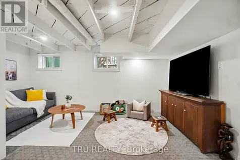 5 Grove Avenue Ottawa ON K1S 3A5
