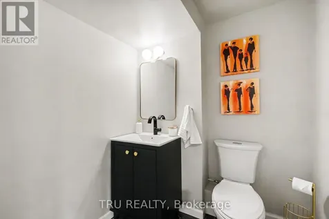 5 Grove Avenue Ottawa ON K1S 3A5