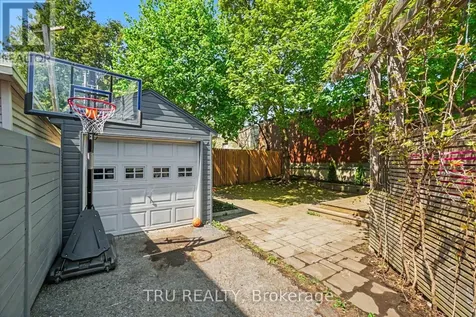 5 Grove Avenue Ottawa ON K1S 3A5
