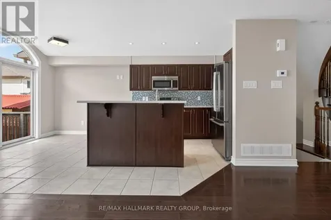 236 Trailsedge Way Ottawa ON K1W 0E8