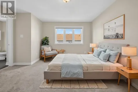 236 Trailsedge Way Ottawa ON K1W 0E8