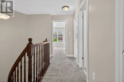 236 Trailsedge Way Ottawa ON K1W 0E8