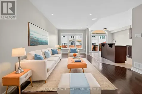 236 Trailsedge Way Ottawa ON K1W 0E8