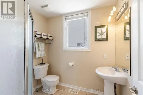 38 Penrith Street Ottawa ON K2W 1E5