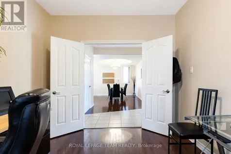 38 Penrith Street Ottawa ON K2W 1E5