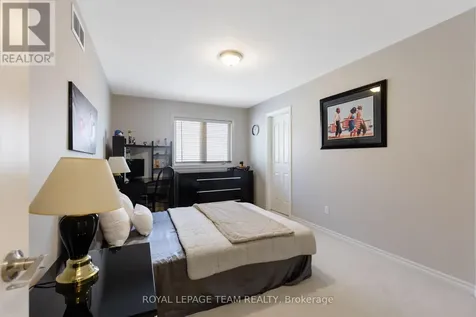 38 Penrith Street Ottawa ON K2W 1E5