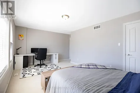 38 Penrith Street Ottawa ON K2W 1E5
