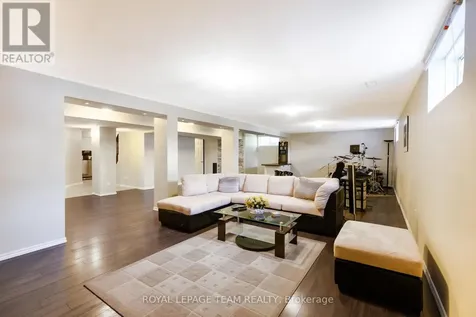 38 Penrith Street Ottawa ON K2W 1E5